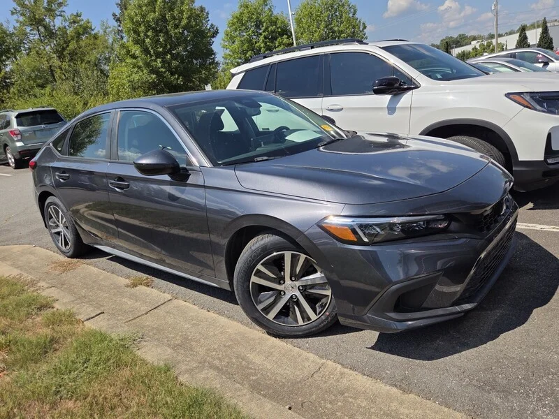 Used 2024 Meteorite Gray Metallic Honda LX image 6