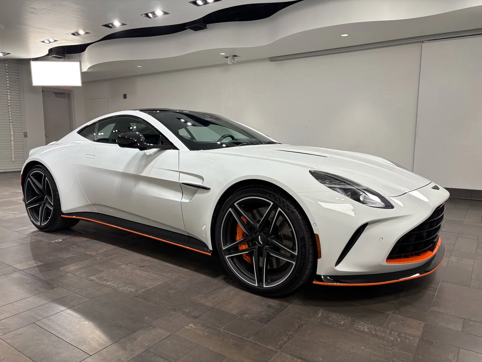 2026 Aston Martin Vantage's photo