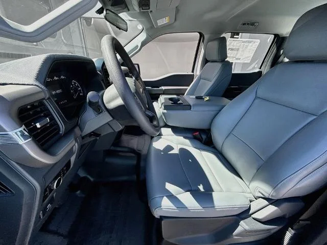New 2026 Oxford White Ford XL image 48