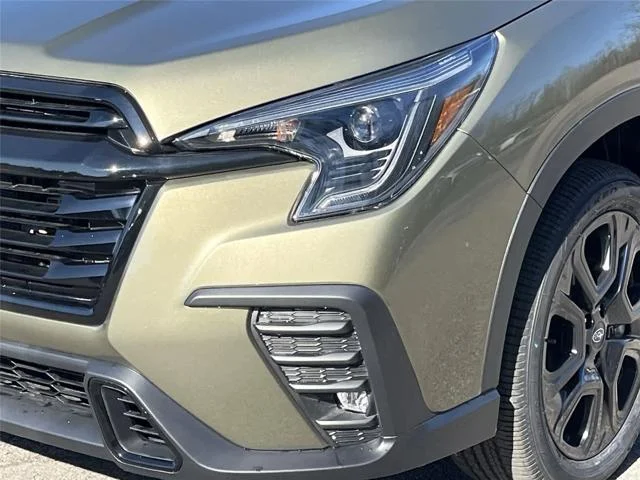 New 2026 AUTUMN GREEN METALLIC Subaru Onyx Edition Touring 7-Passenger image 9