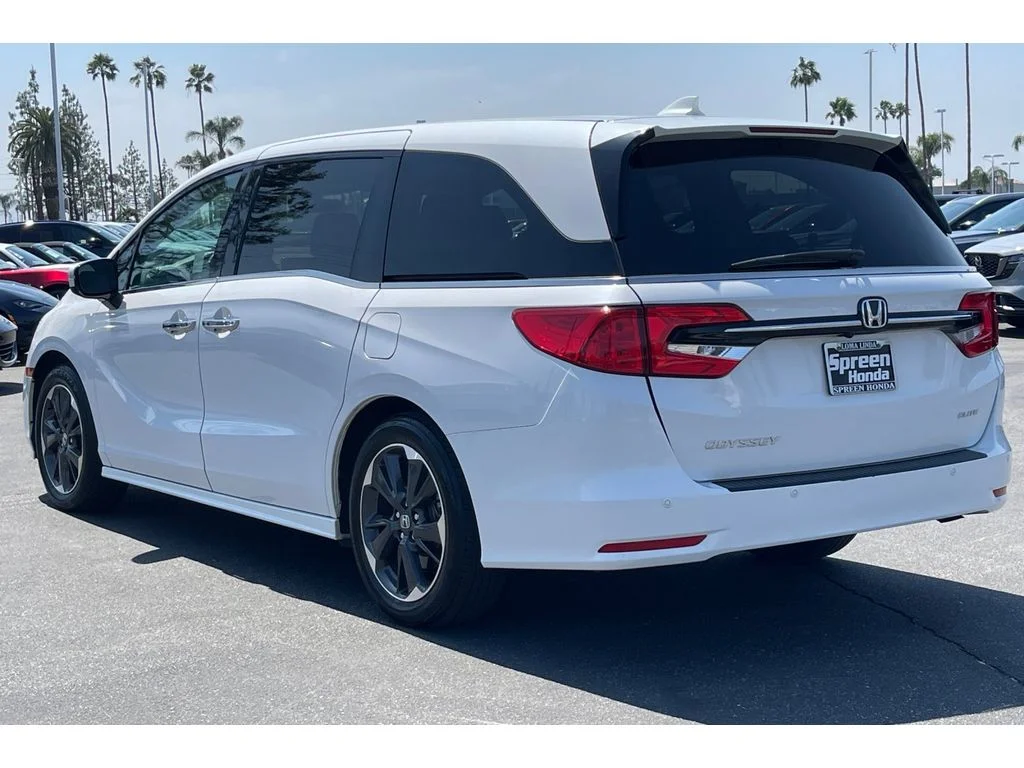 Certified Used 2024 Platinum White Pearl Honda ELITE image 3