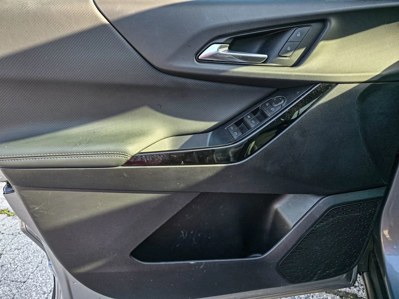 Used 2026 Sterling Gray Metallic Chevrolet LT image 7