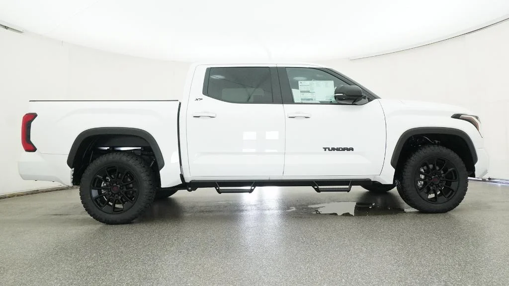 New 2025 Ice Cap Toyota SR5 image 12