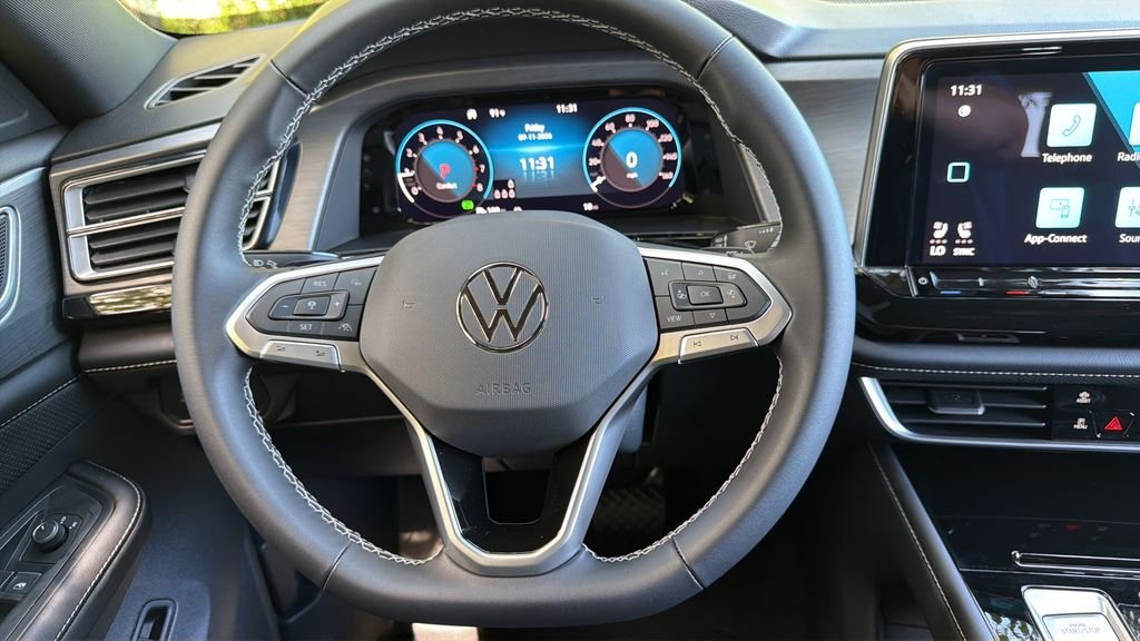 New 2026 Deep Black Pearl Volkswagen SE w/Technology image 14