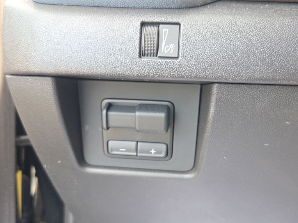 Used 2025 Black GMC Denali image 38