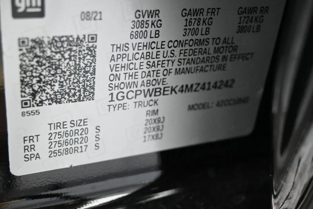 Used 2021 Black Chevrolet Custom image 12