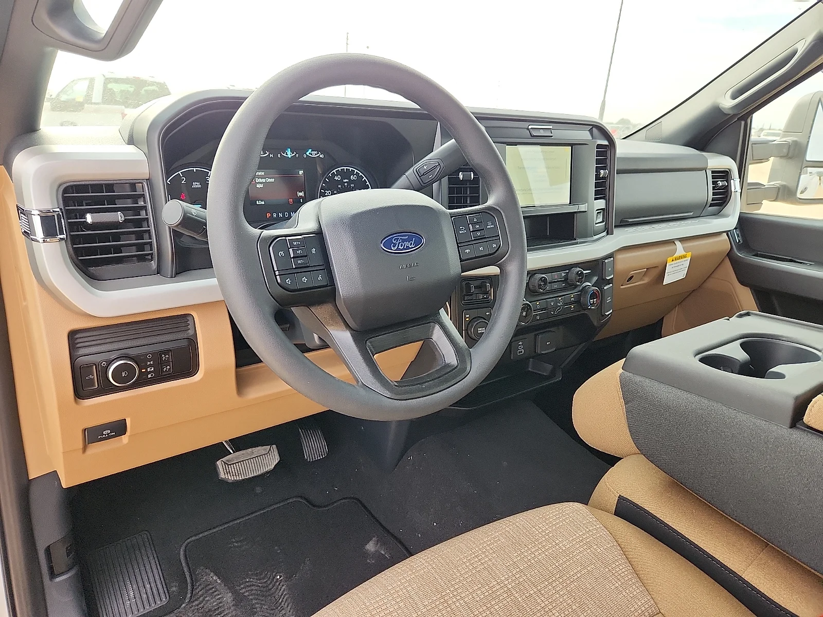 New 2027 Oxford White Ford XLT image 13