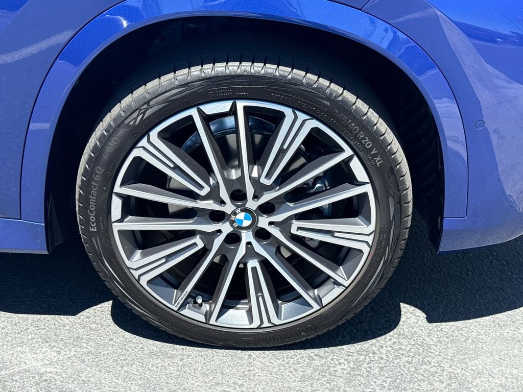 Used 2025 Blue BMW xDrive28i image 7