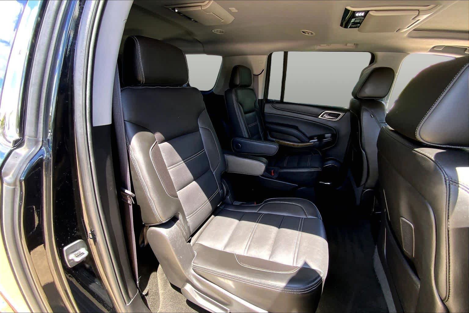 Used 2016 Onyx Black GMC Denali image 21