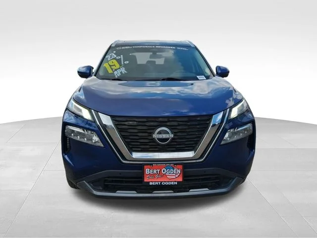 Used 2023 Blue Nissan SL image 2