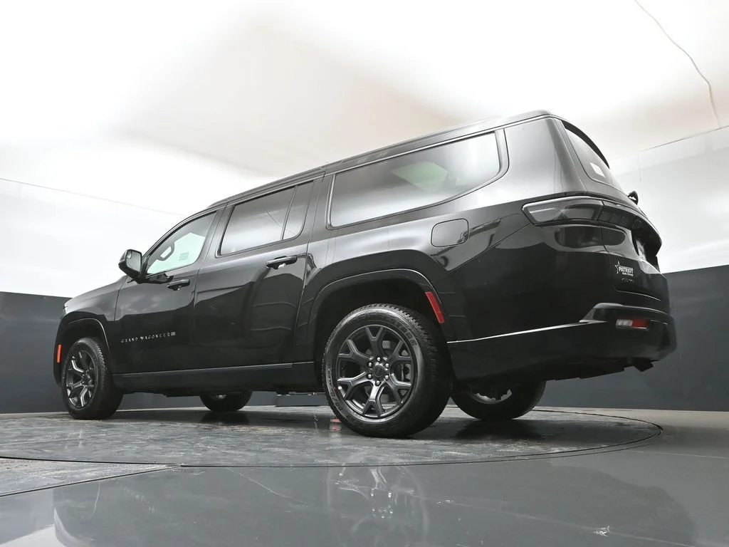 New 2026 High Gloss Black Exterior Paint Jeep Limited Altitude image 47