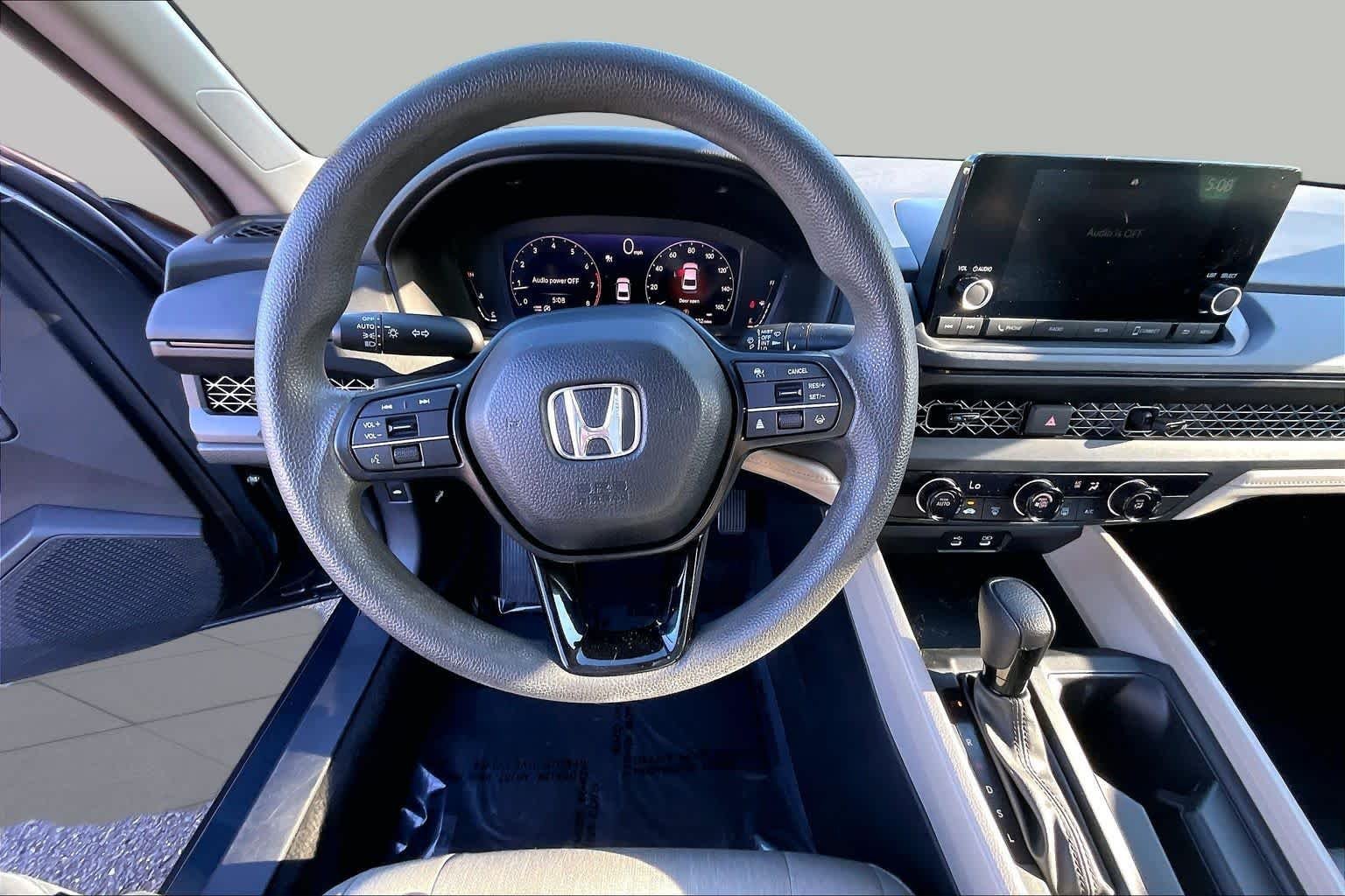 Used 2024 Meteorite Gray Metallic Honda 1.5T LX image 6