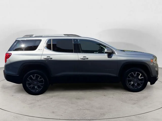 Used 2023  GMC SLT image 6