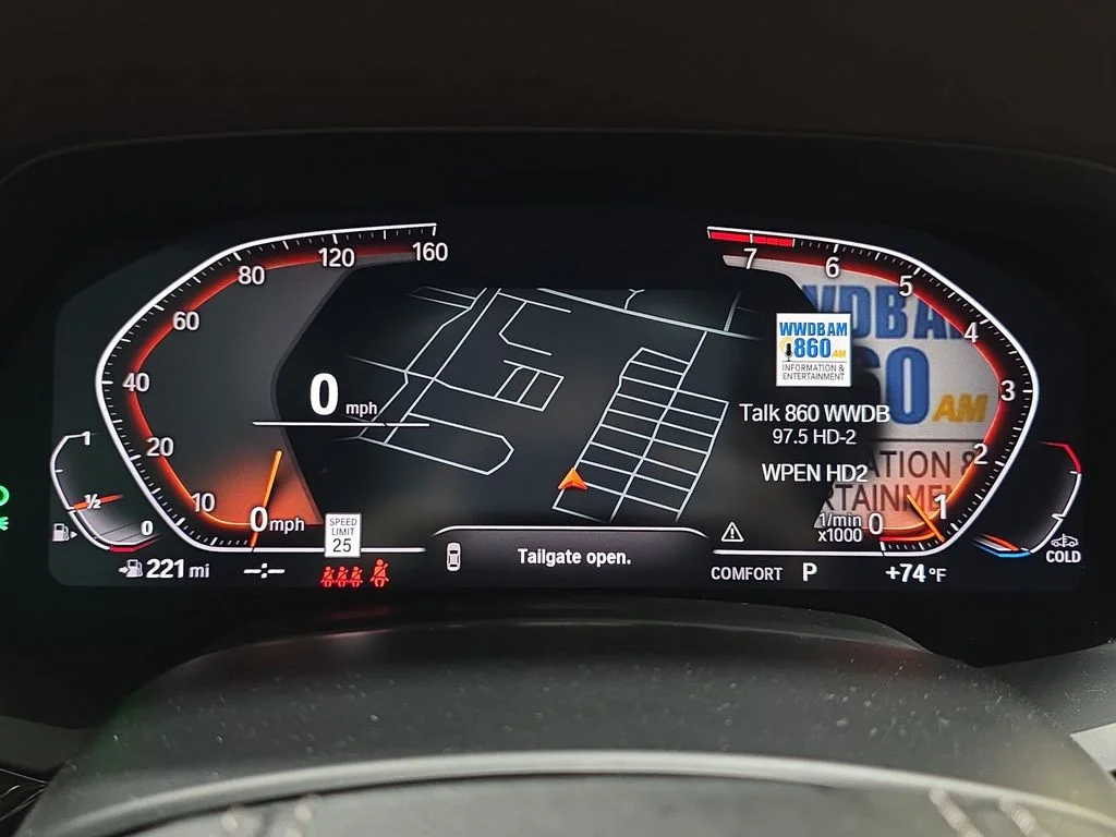 Used 2019 Black Sapphire Metallic BMW xDrive40i image 15