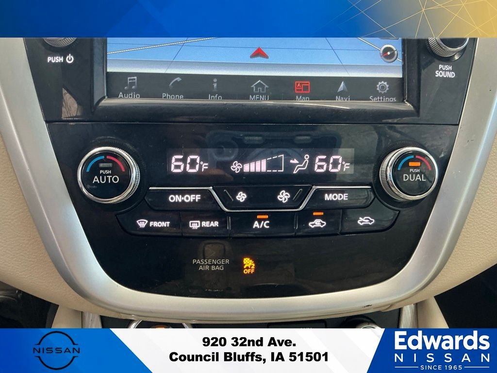 Used 2018 Red Nissan SL image 29