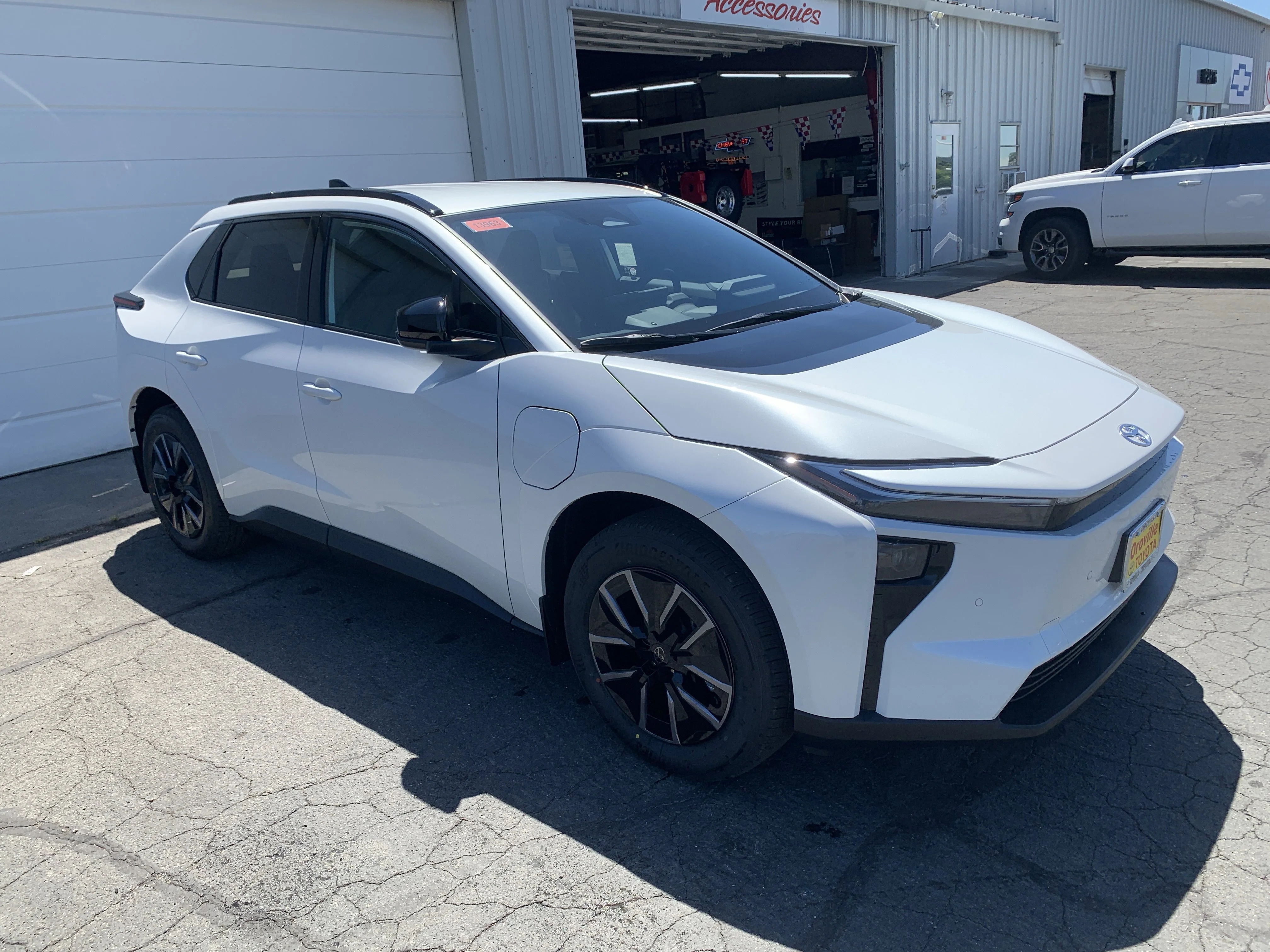 New 2026 Wind Chill Pearl Toyota XLE image 6