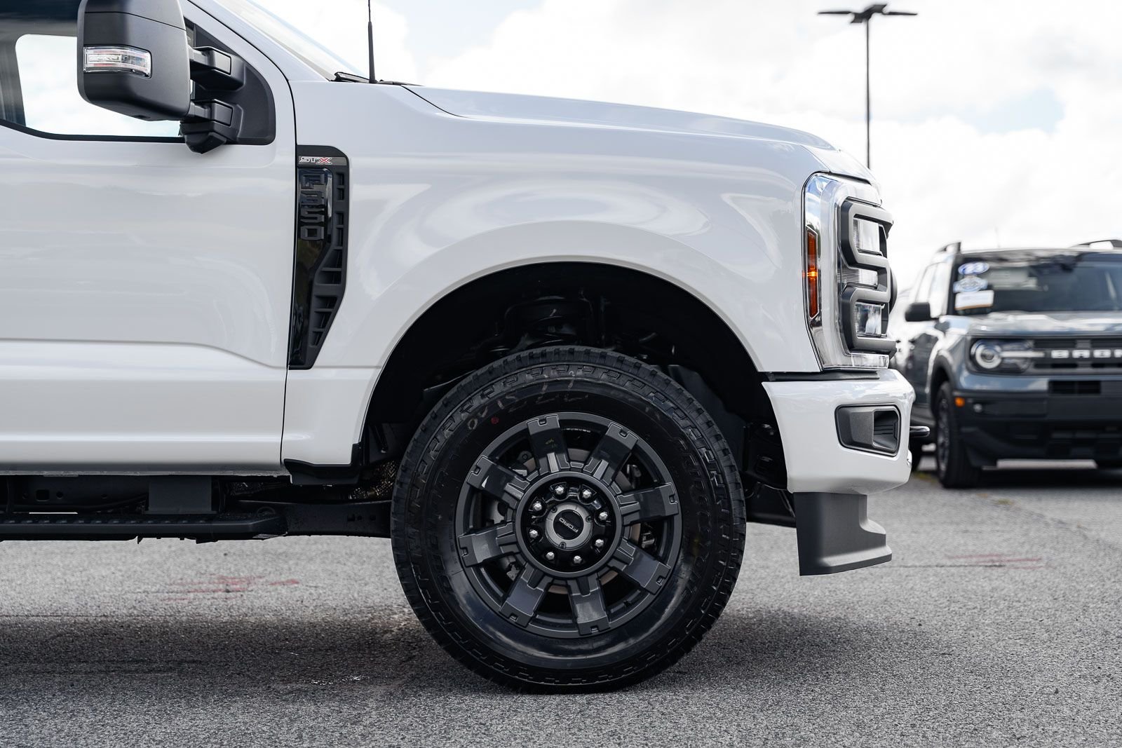New 2027 White Ford XL image 5