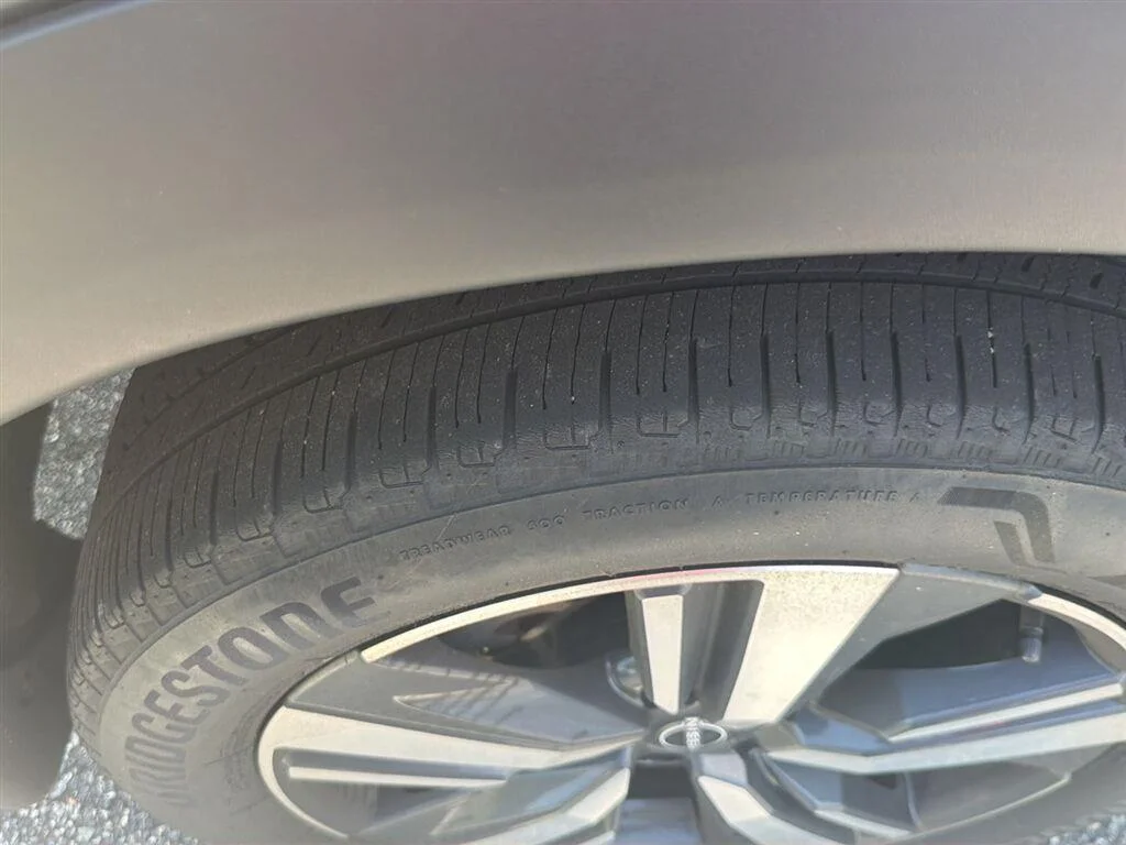 Used 2023 Gun Metallic Nissan SL image 23