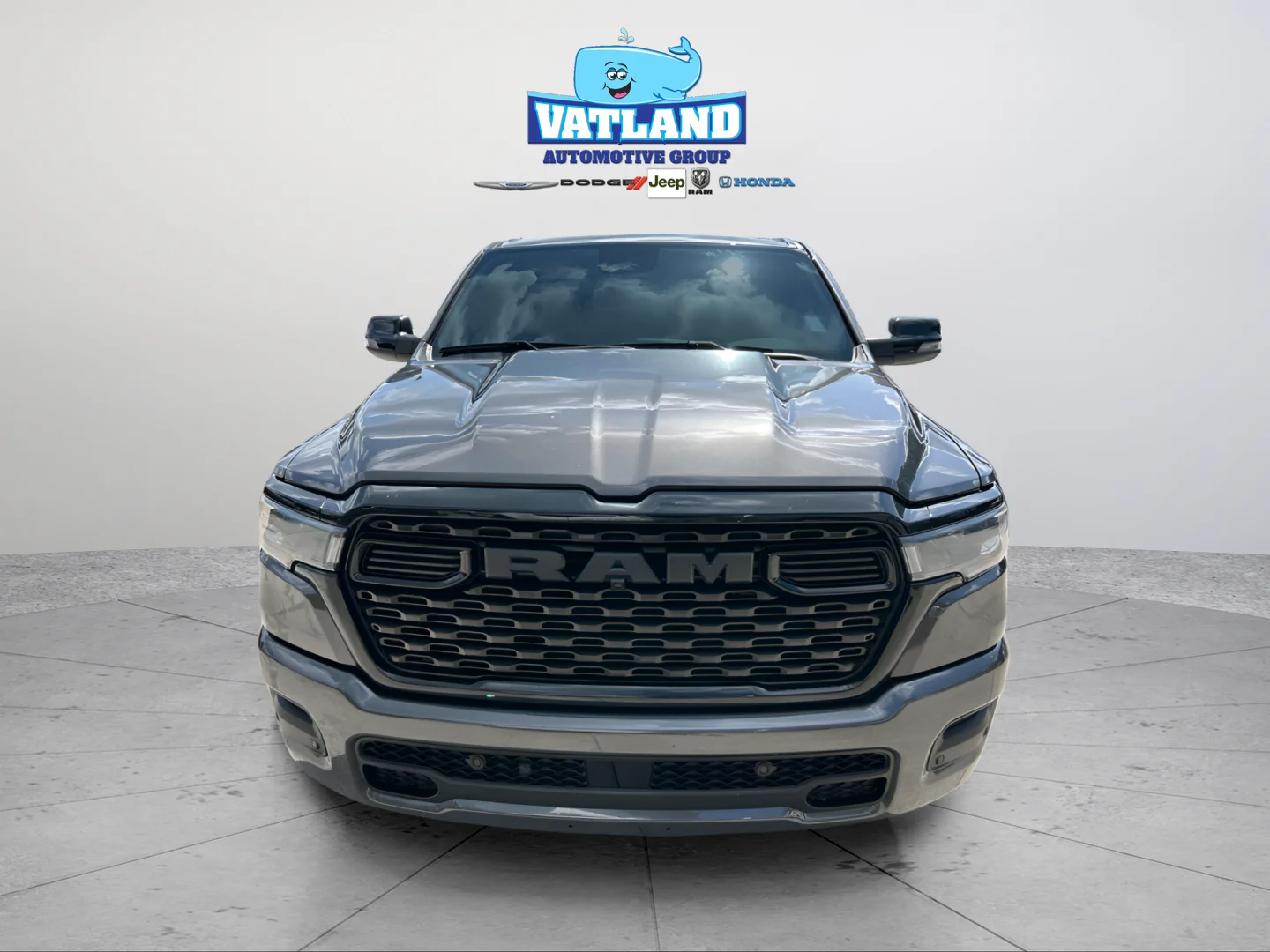 Used 2025 Crystal Metallic Ram Big Horn/Lone Star image 21
