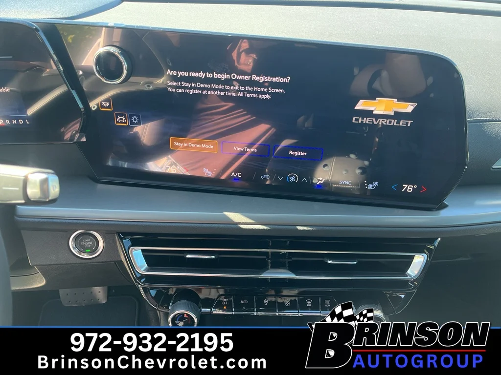 New 2027 Summit White Chevrolet LT image 11