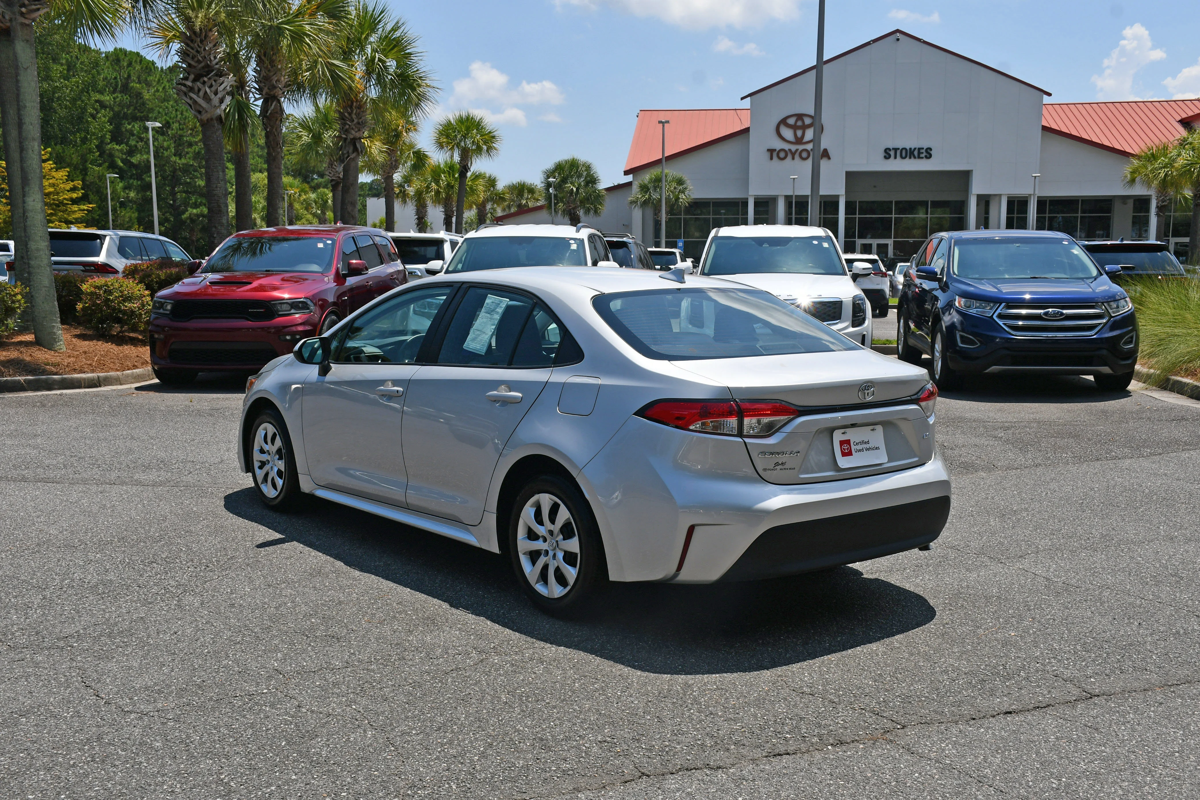 Used 2025 Silver Toyota LE image 3