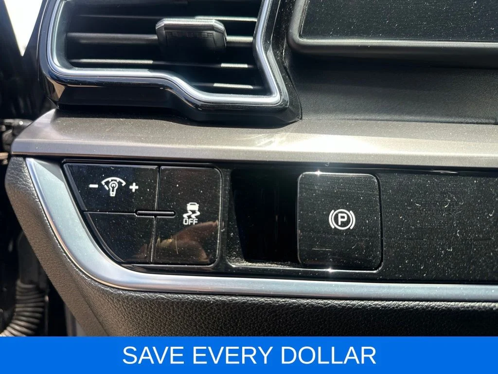 Used 2023 Black Kia EX image 9