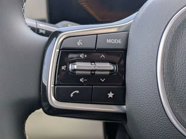 2025 Kia Sorento S - Photo 28