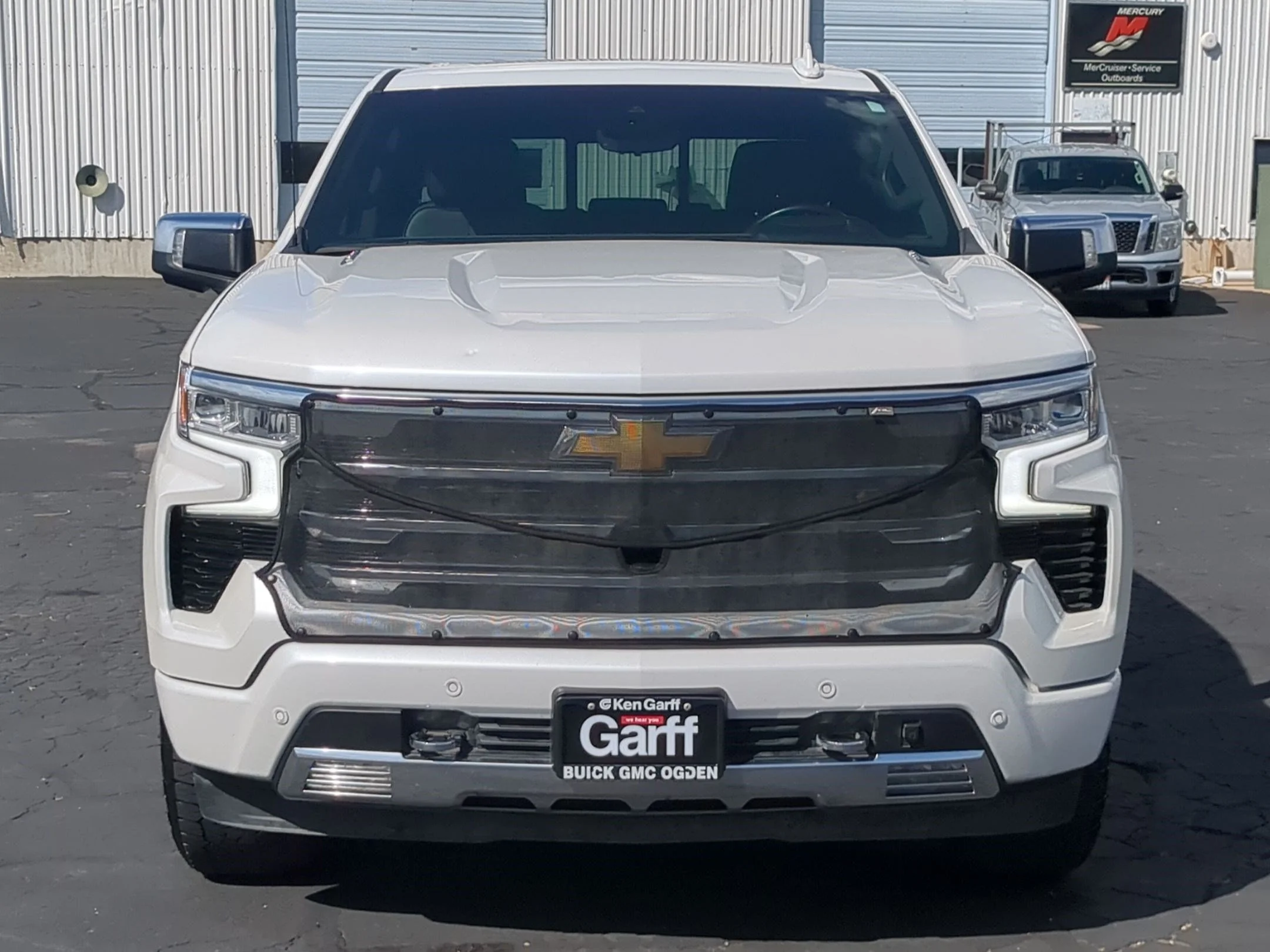 Used 2023 Iridescent Pearl Tricoat Chevrolet High Country image 8