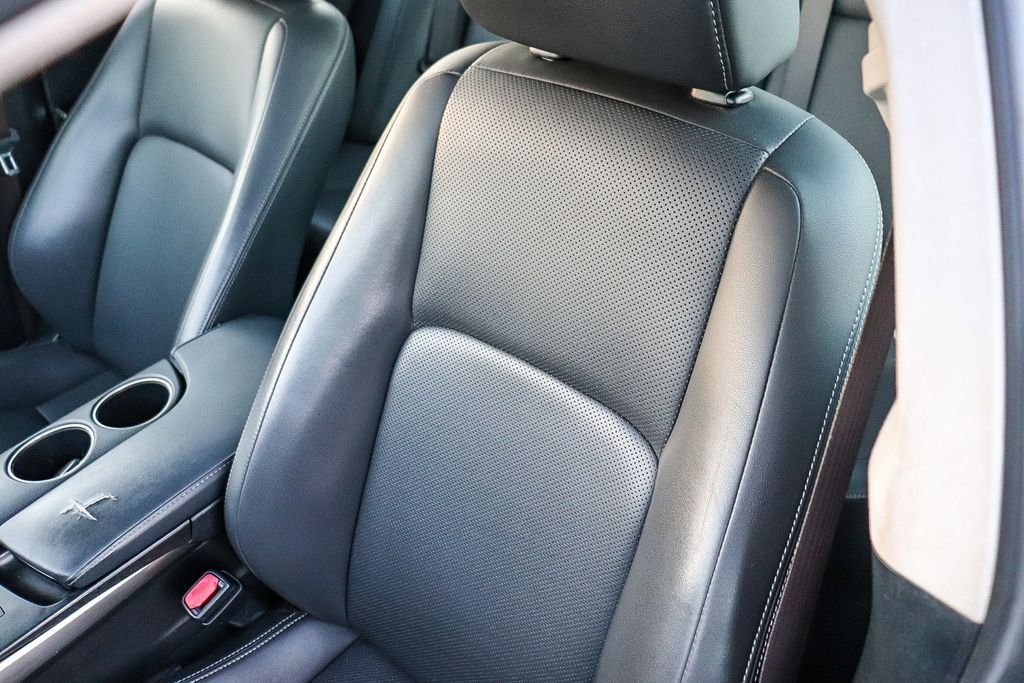 Used 2016 Gray Pearl Lexus 200t image 30
