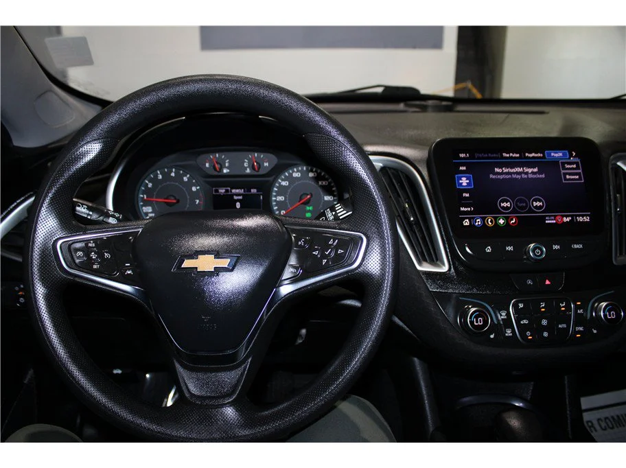 Used 2023 Mosaic Black Metallic Chevrolet LT image 31