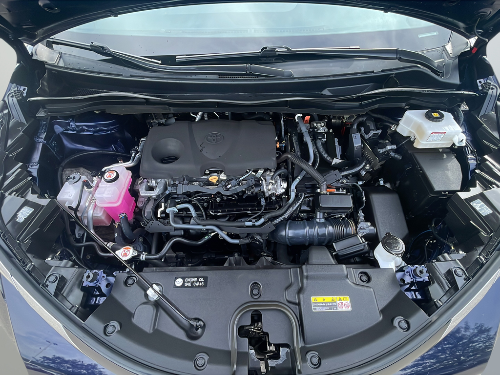 Used 2022  Toyota XLE image 40