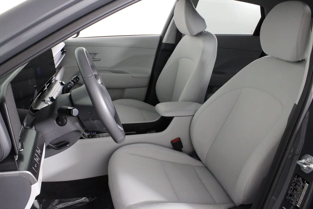 Used 2026 Gray Hyundai SEL Sport image 20