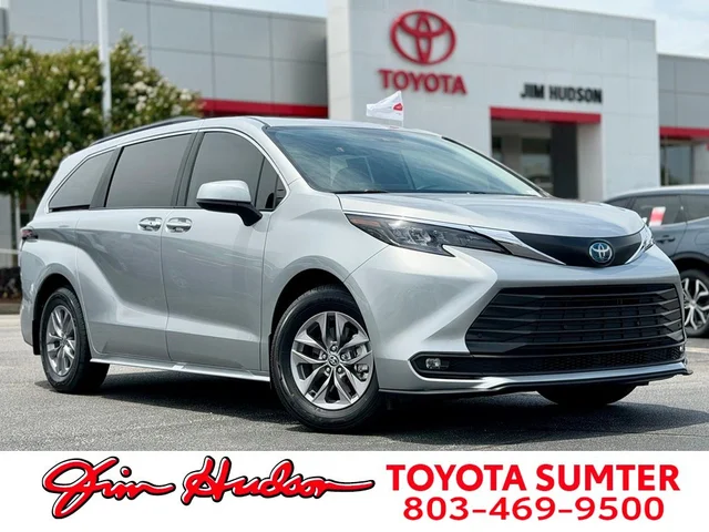 2025 Toyota Sienna XLE