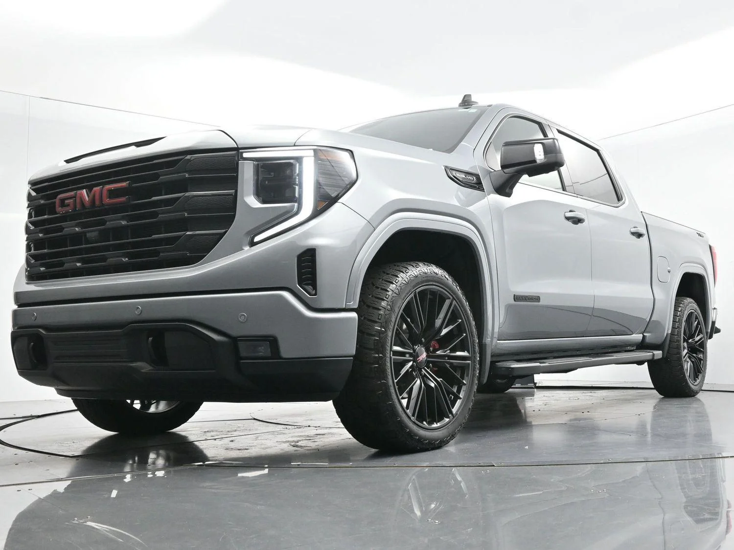 Used 2026 Sterling Metallic GMC Elevation image 45