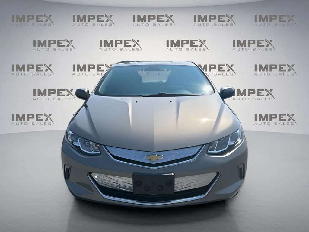 Used 2017 Gray Chevrolet LT image 8