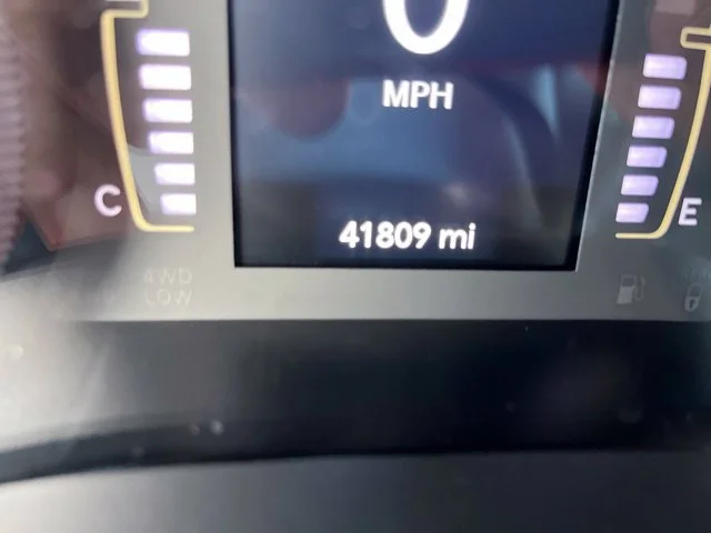 Used 2019 Velvet Red Pearlcoat Jeep Latitude Plus image 18