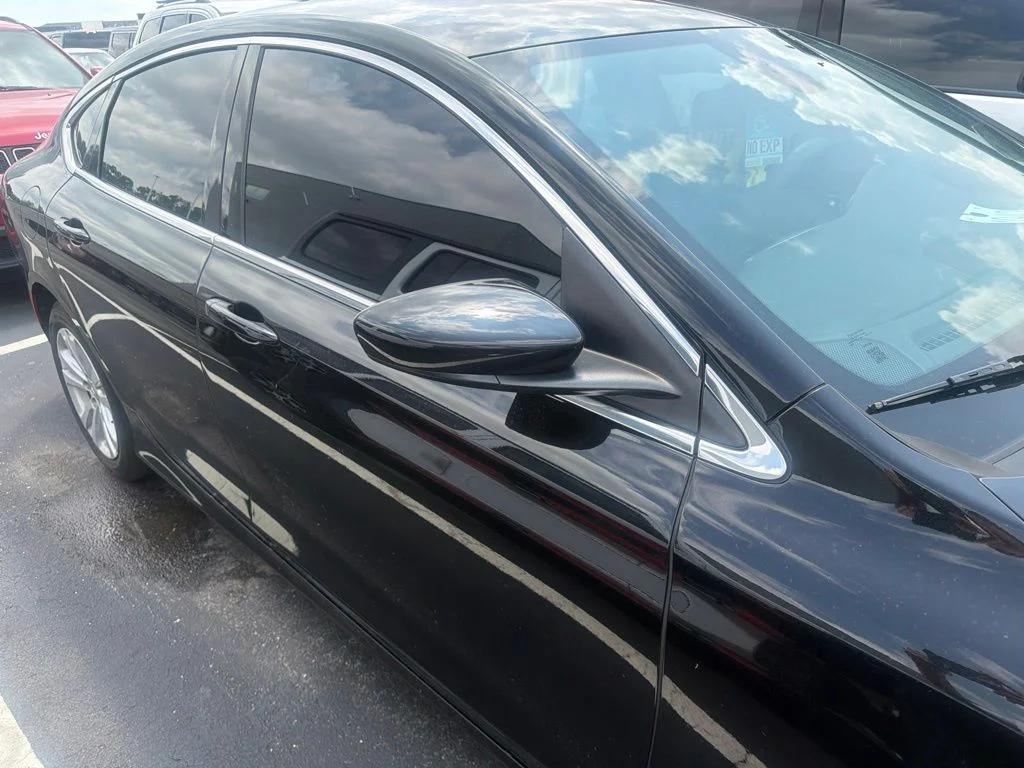Used 2017 Black Chrysler LX image 11