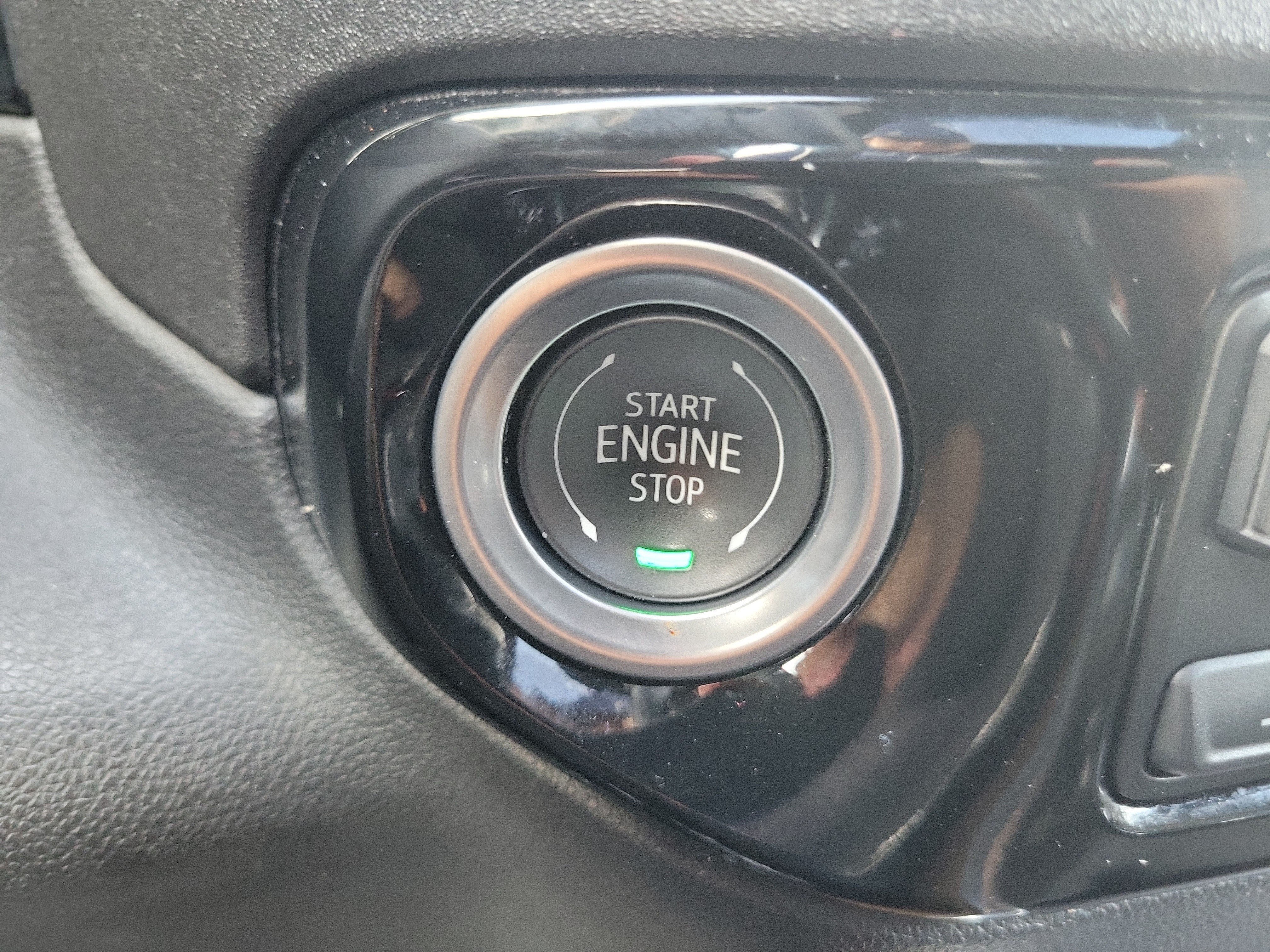 Used 2025 Black Chevrolet High Country image 33