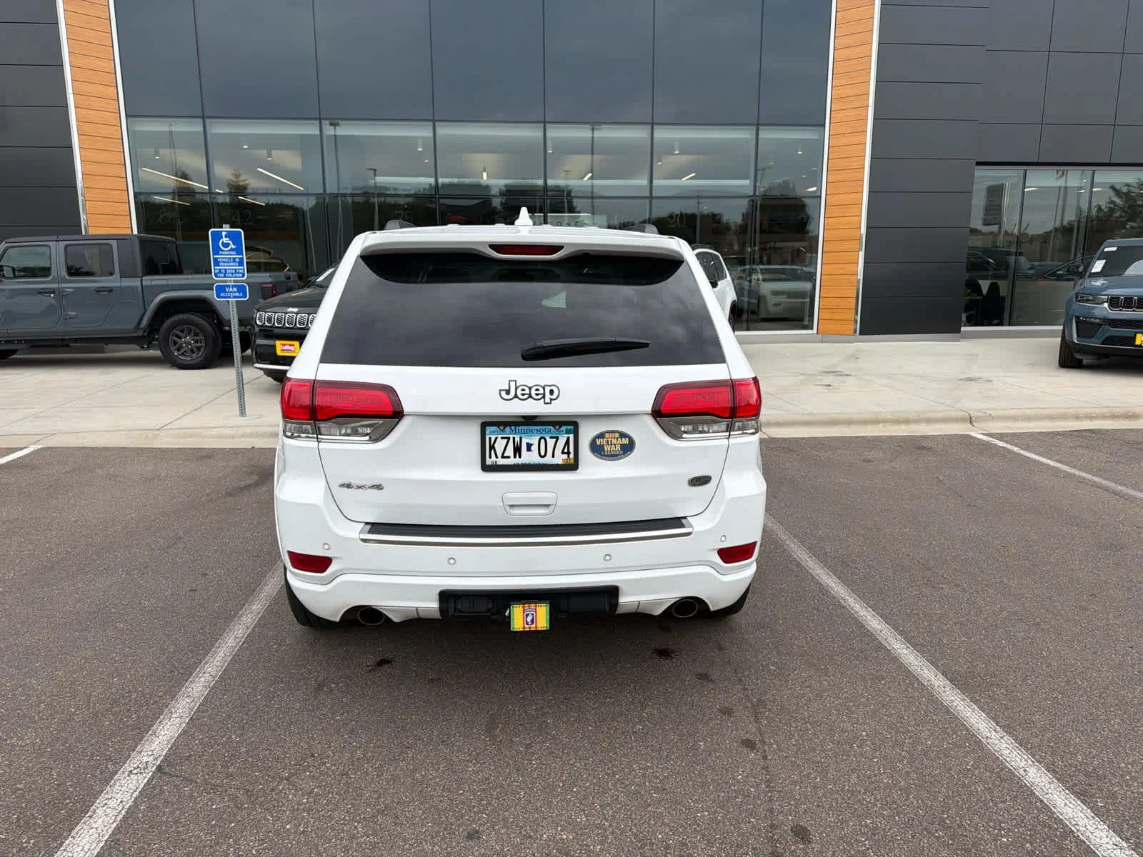 Used 2020 Bright White Clearcoat Jeep Overland image 5