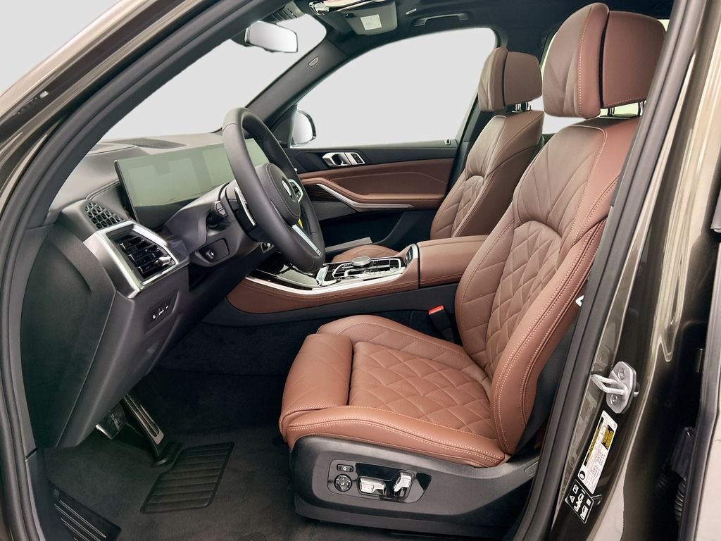 New 2026 Green Metallic BMW xDrive40i image 18