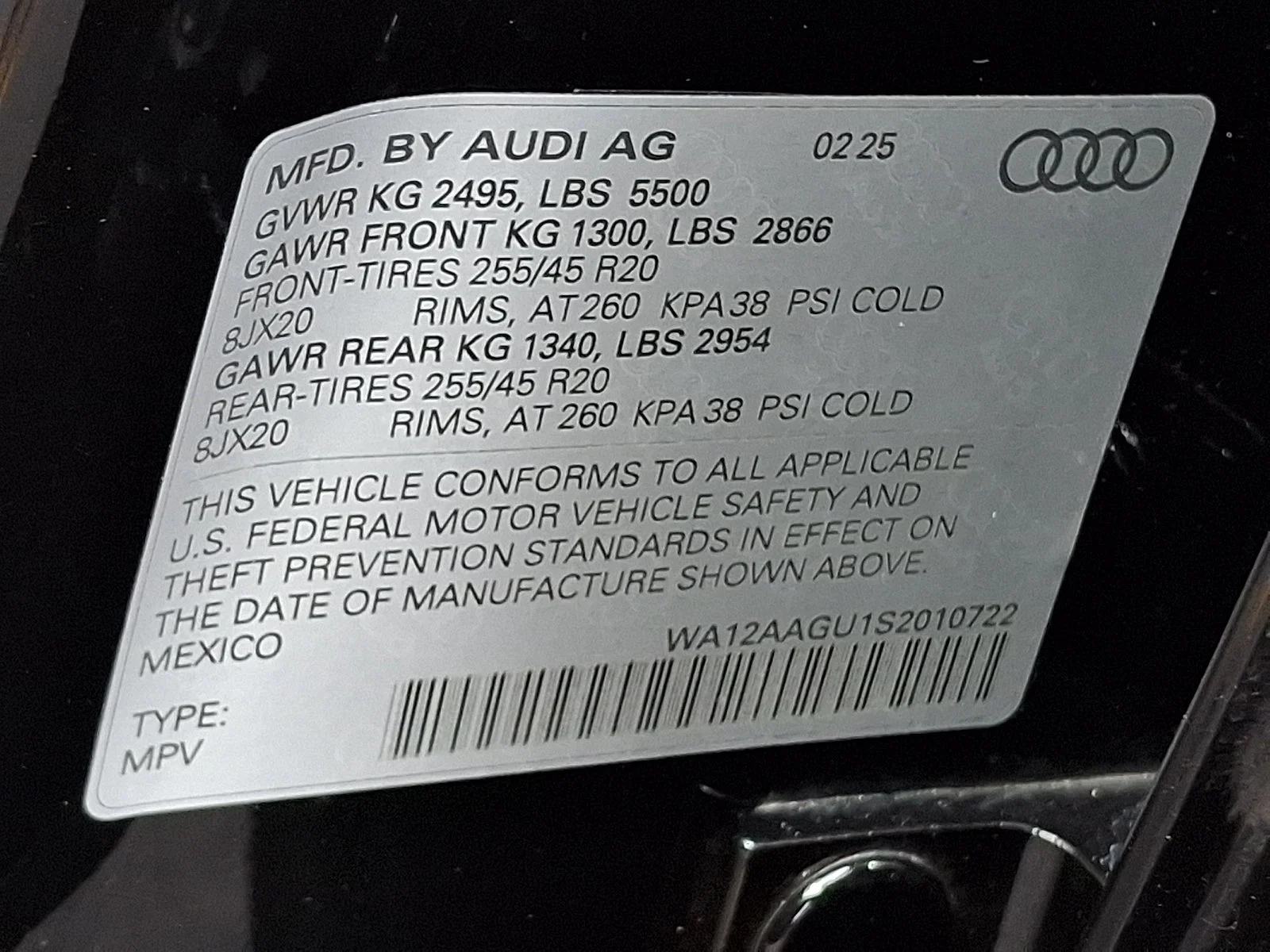 Used 2025 Mythos Black Metallic   0E0e Audi Premium Plus image 26