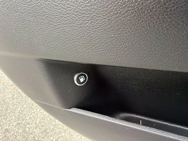 Used 2020 Silver Chrysler S image 13