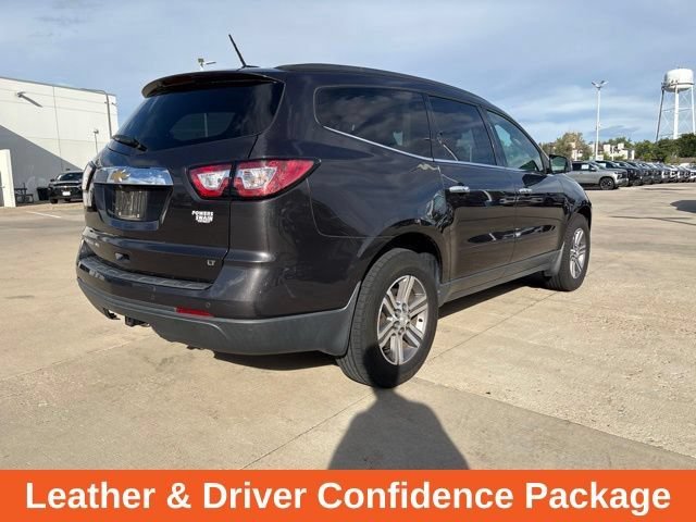 Used 2017 TUNGSTEN METALLIC Chevrolet LT image 7