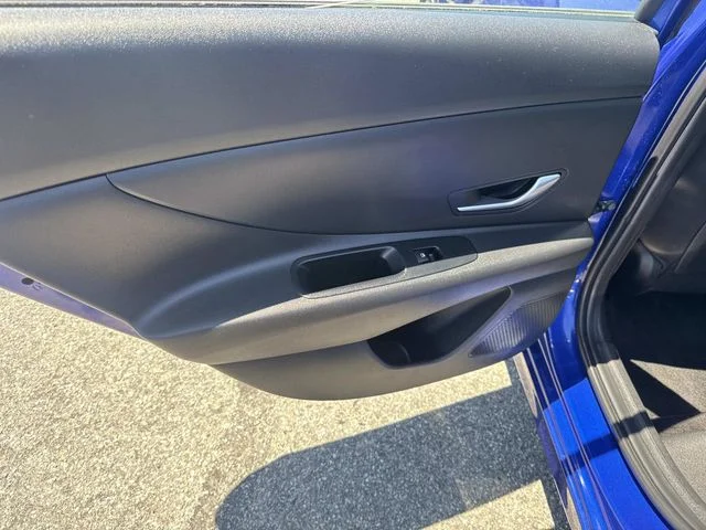 2024 Hyundai Elantra SEL - Photo 14