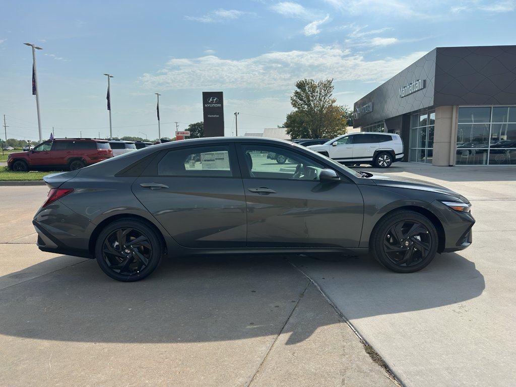New 2026 Amazon Gray Hyundai SEL Sport Plus image 11