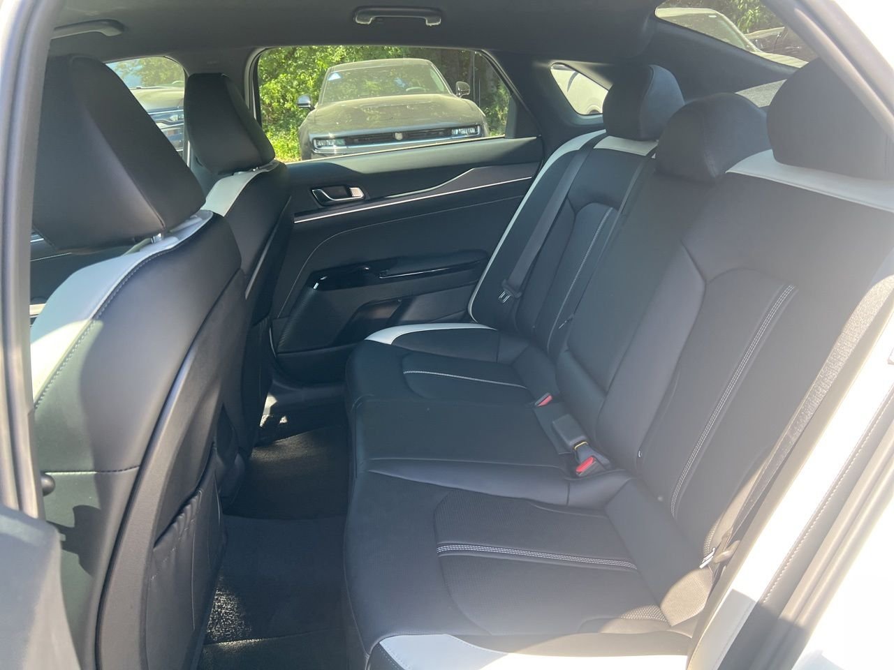 Used 2026 White Kia GT-Line image 19