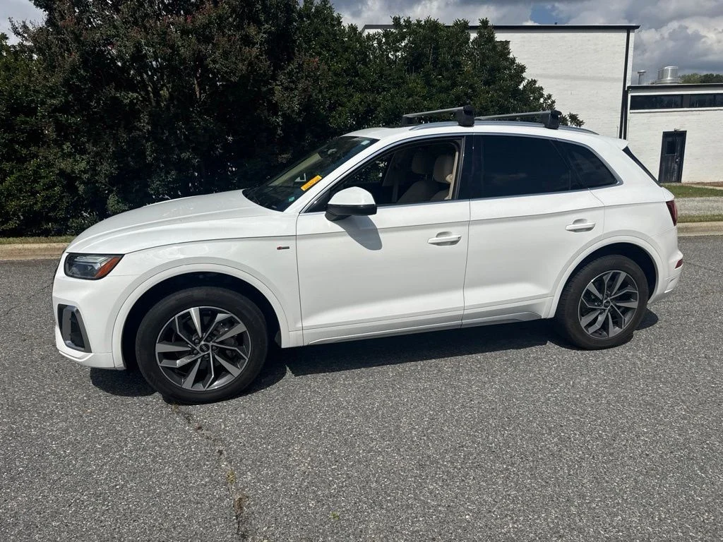 Used 2022  Audi 45 S line Premium image 25