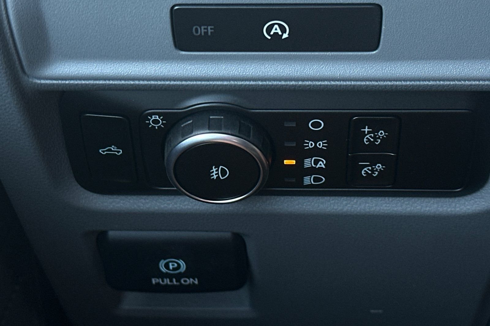 Used 2025 Black Ford XLT image 29
