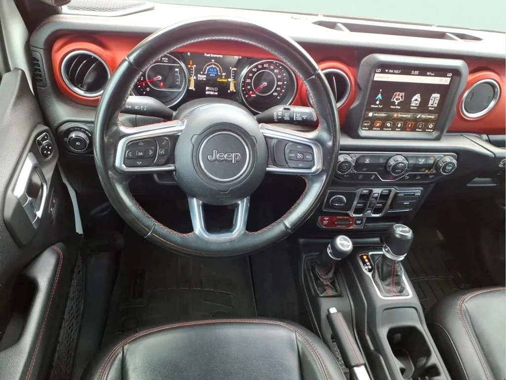 Used 2020 White Jeep Unlimited Rubicon image 17