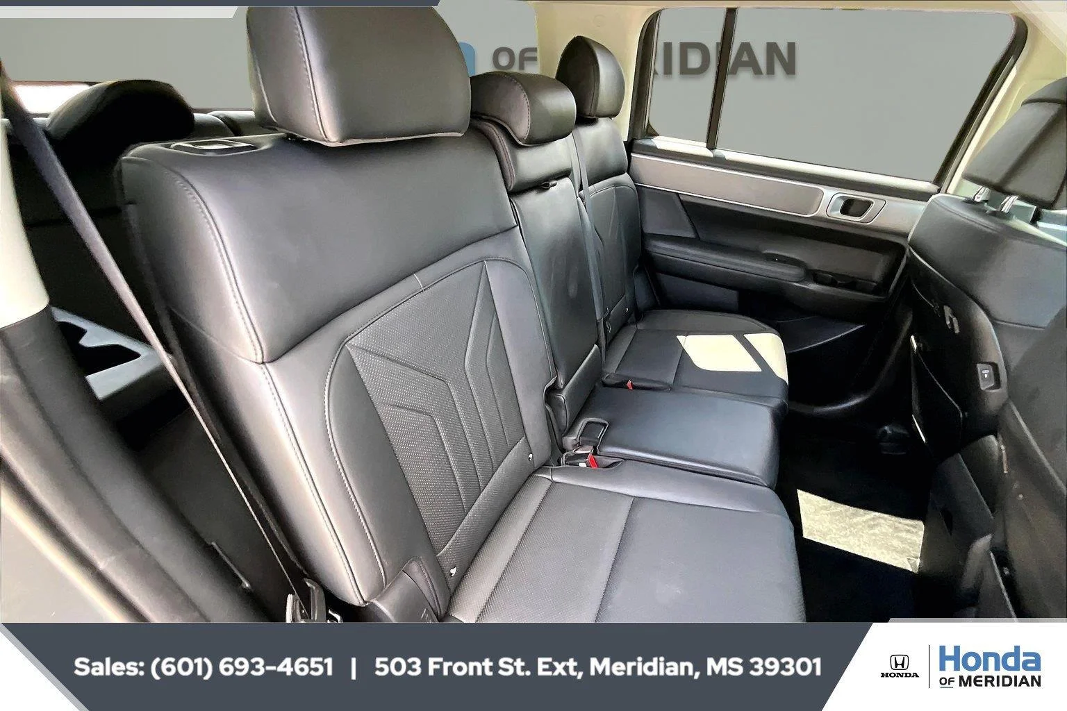Used 2025 Hampton Gray Hyundai SEL image 20